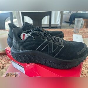 Fresh Foam X Kaia Road New Balance Shoes NEW NEVER WORN size 8.5 wide!